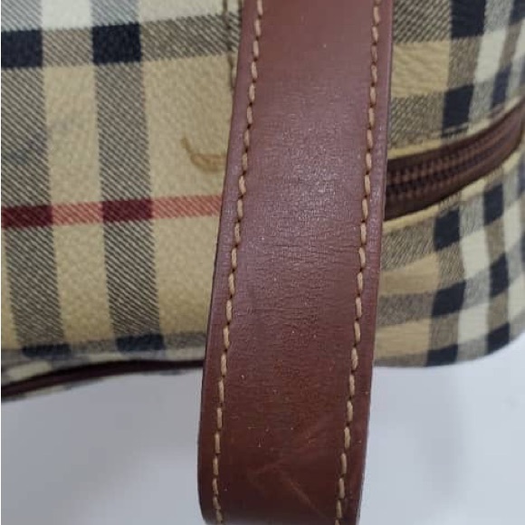 Burberry unisex clutch purse - Picture 16 of 16